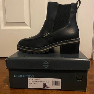 Bernardo Somers Boots 🖤